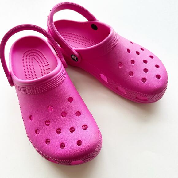 Classic Crocs Clog Hot Pink Women’s W10 Men’s M8 Lightweight Slip-On - Picture 1 of 7